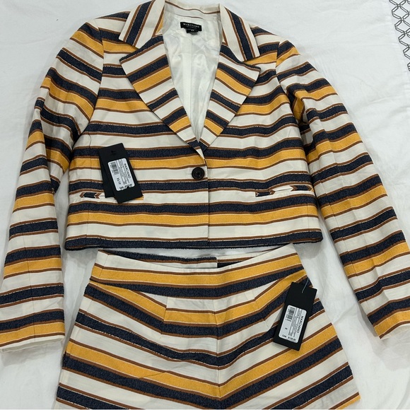 Matching set. New super cute on - Picture 4 of 4